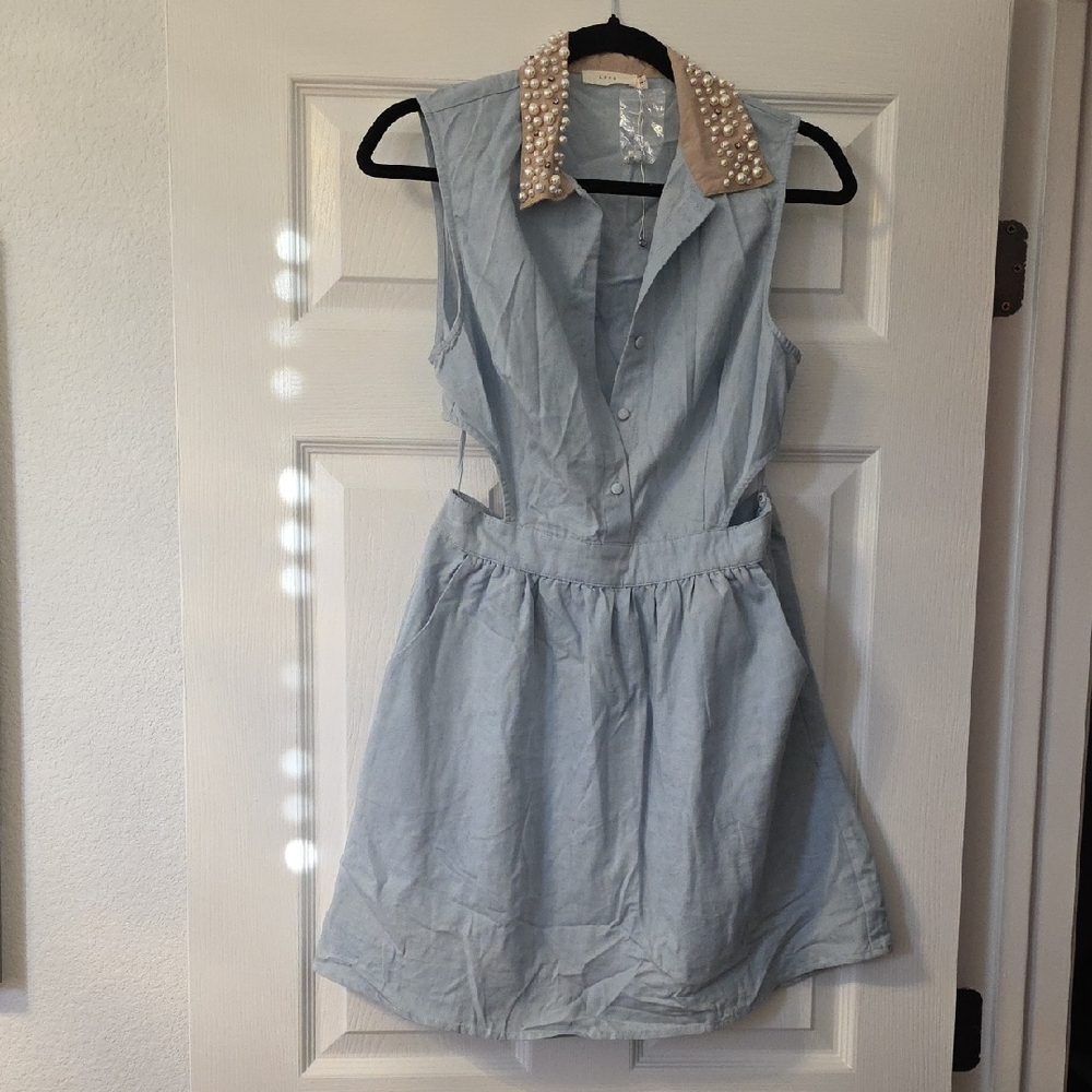 Stylish Blue Dress with Pearl Collar
